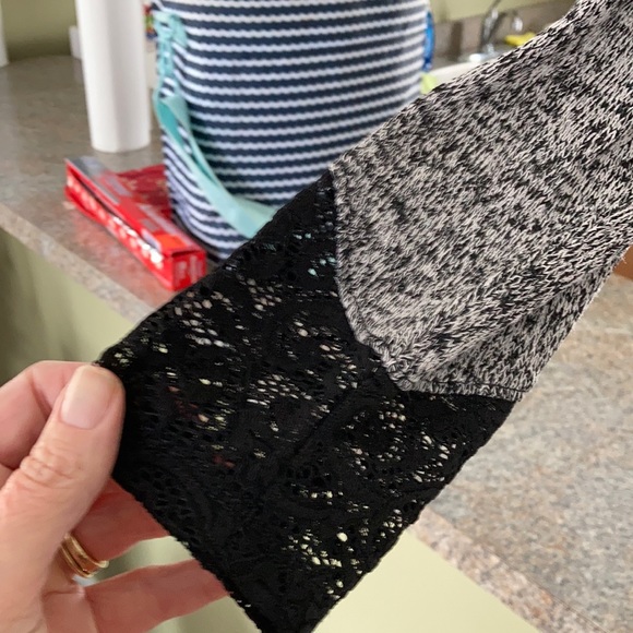 Top - Picture 2 of 2